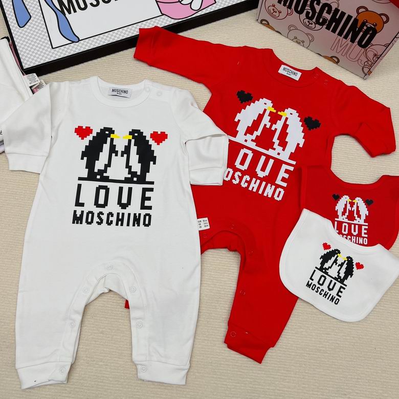 Moschino sz59 66 73 80  85 90 37